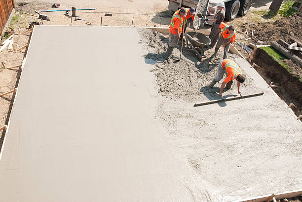 Best Concrete Sidewalk Installation in Lavaca, AR